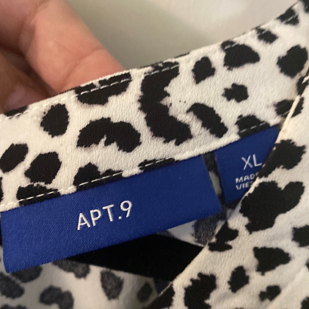 COPY - Dalmatian spotted dress. Short sleeve with pockets.